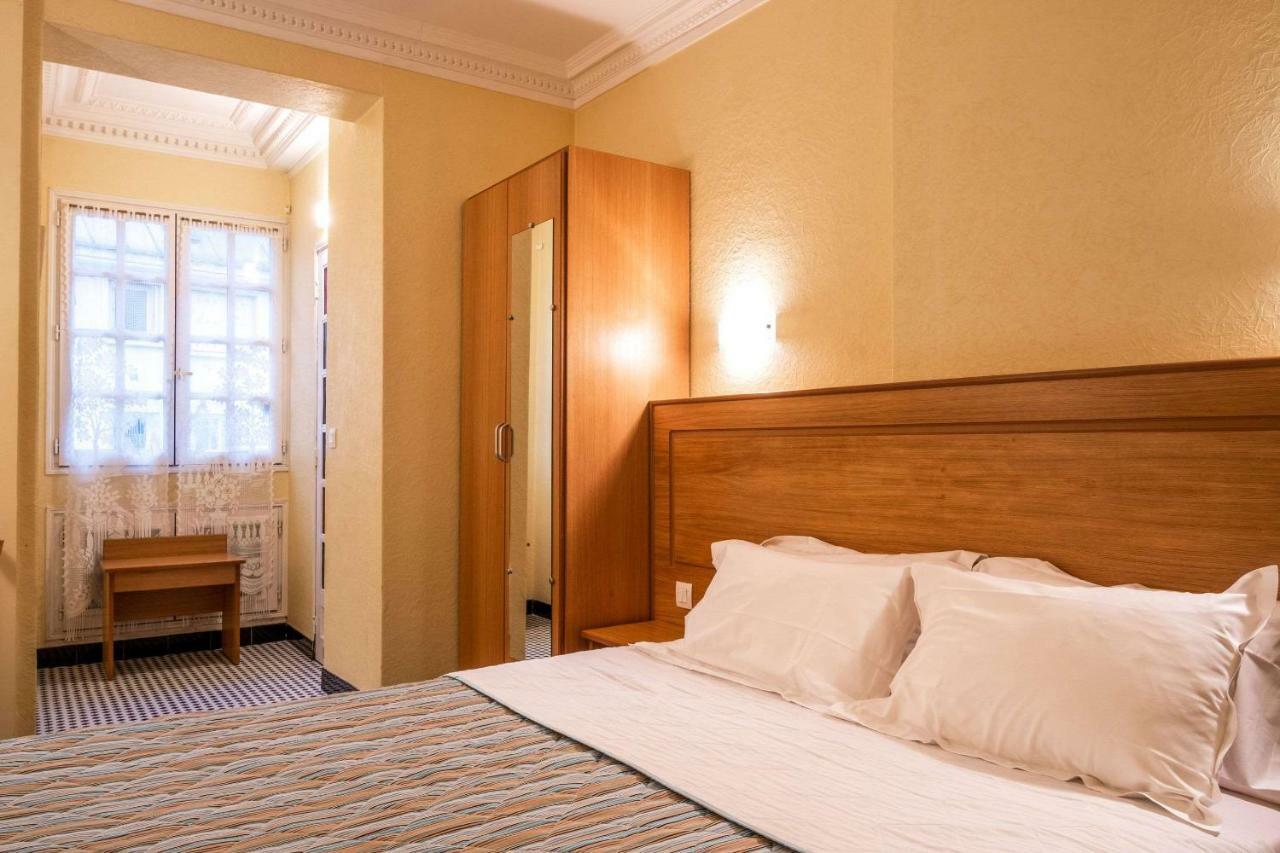 Comfort Hotel Au Firmament Asnières Buitenkant foto